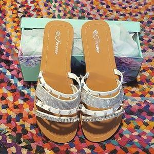 Forever White Bling Rhinestone Dorit Slip On Sandals Size 10